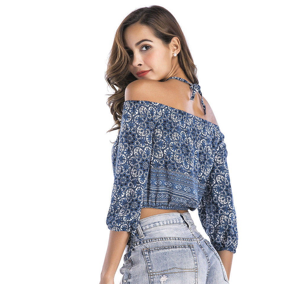 Ladies fashionable strapless blouse