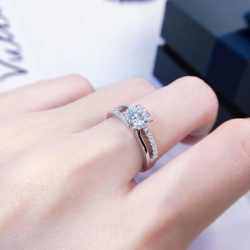 Women's Moissan ring