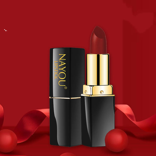 Moisturizing And Nourishing Lipstick